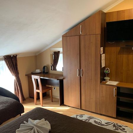 Guest House Kherson Extérieur photo
