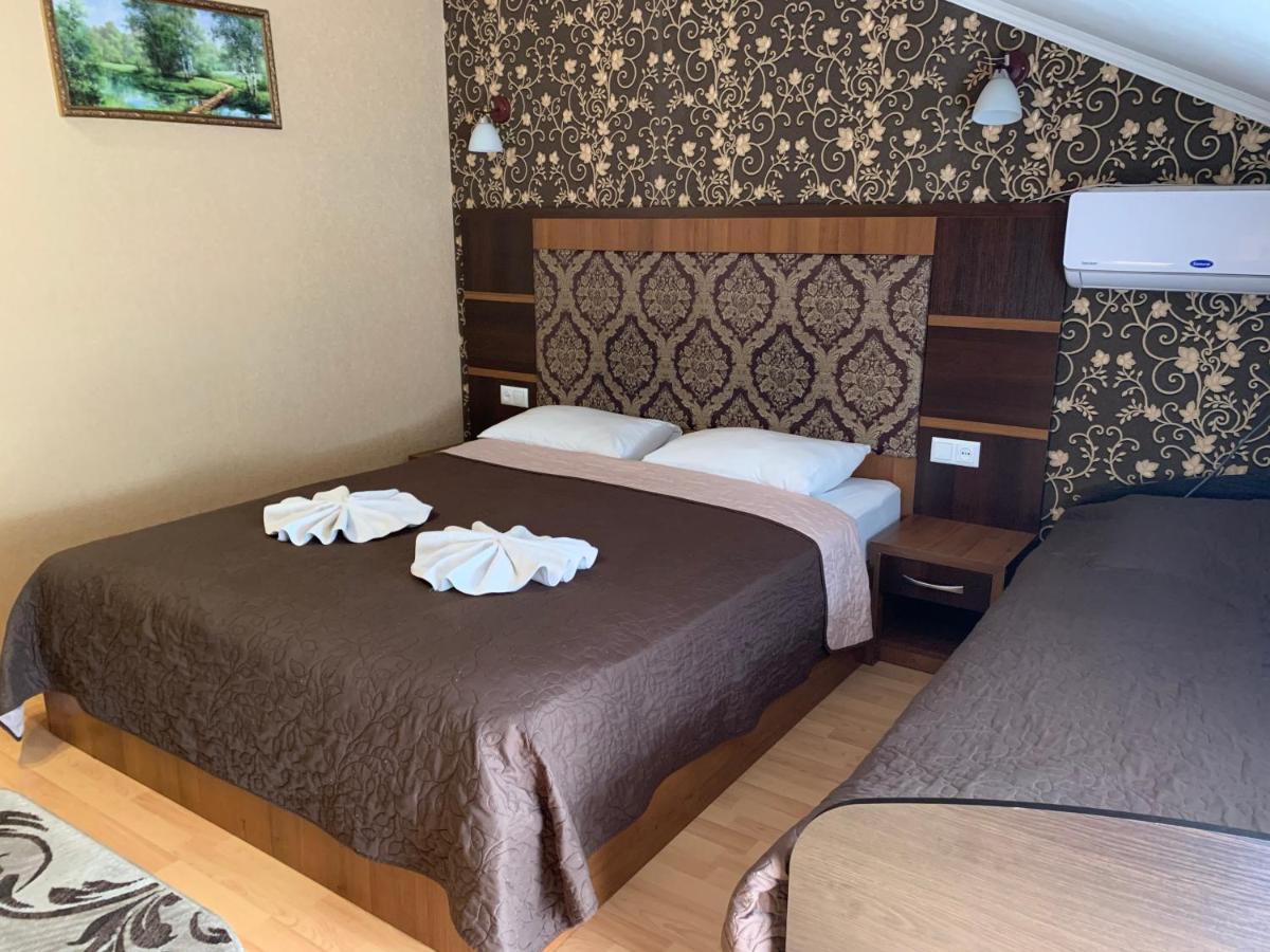 Guest House Kherson Extérieur photo