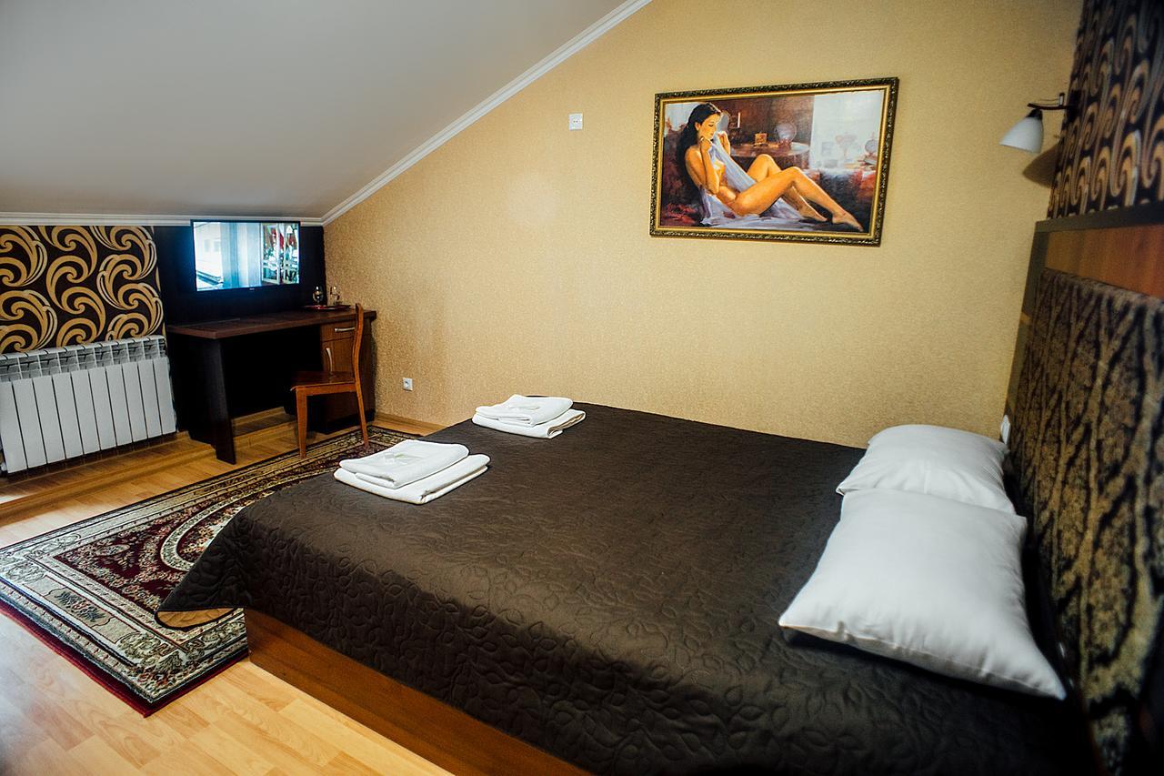 Guest House Kherson Extérieur photo