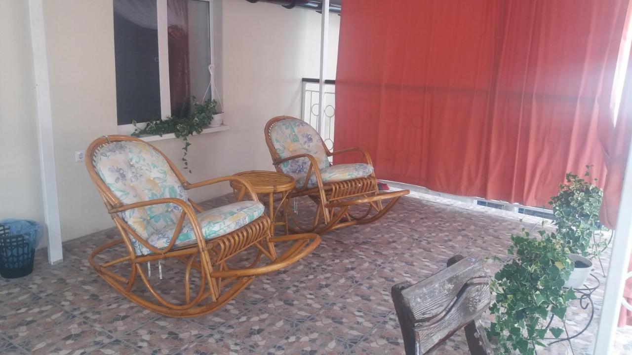 Guest House Kherson Extérieur photo